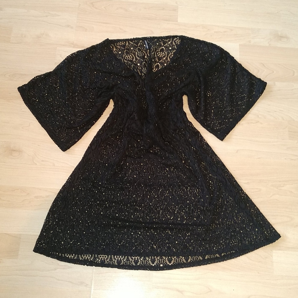 Jantzen Black Lace Cover-Up 👙 NWOT Nice Material